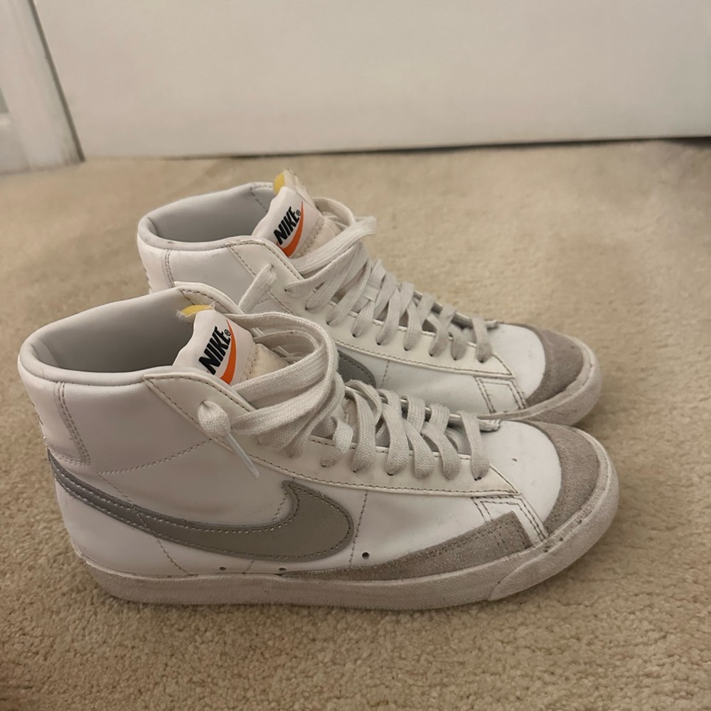 Nike women’s blazer shoes